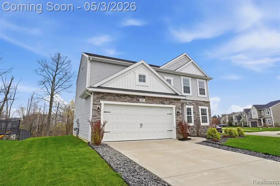 657 Autumn Valley, Ortonville, MI 48462 - #2