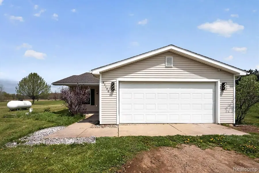 45196 76th, Decatur, MI 49045 - #3
