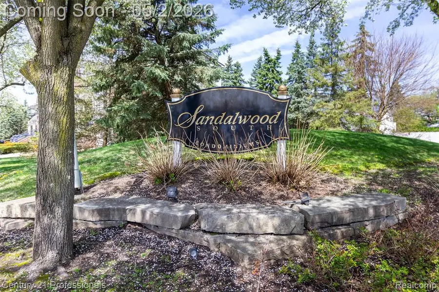 955 Sandalwood, Troy, MI 48085 - #3