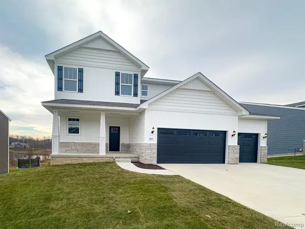 579 Round Rock (moh80), Howell, MI 48843