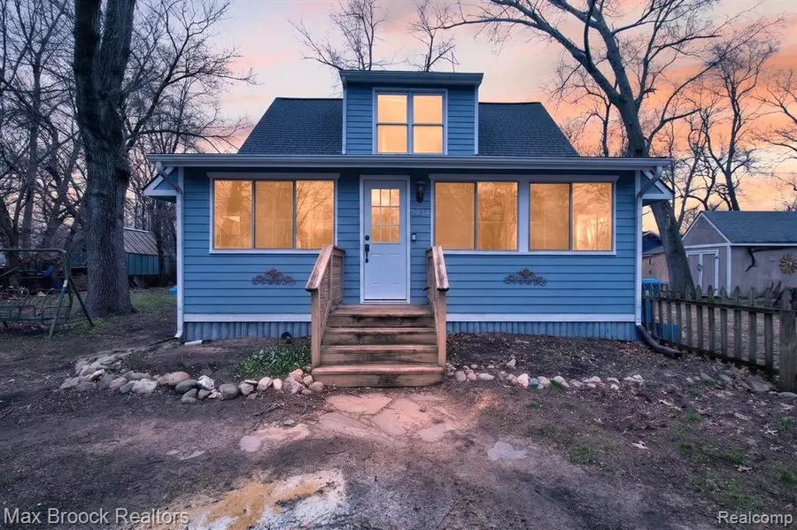 9024 Mandon, White Lake, MI 48386 - #2