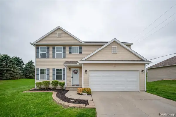 3411 Amber Oaks, Howell, MI 48855
