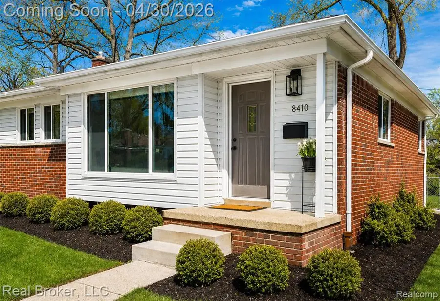 8410 Northfield, Oak Park, MI 48237 - #2