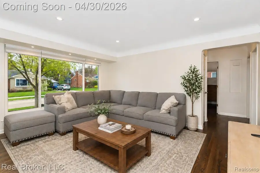 8410 Northfield, Oak Park, MI 48237 - #3