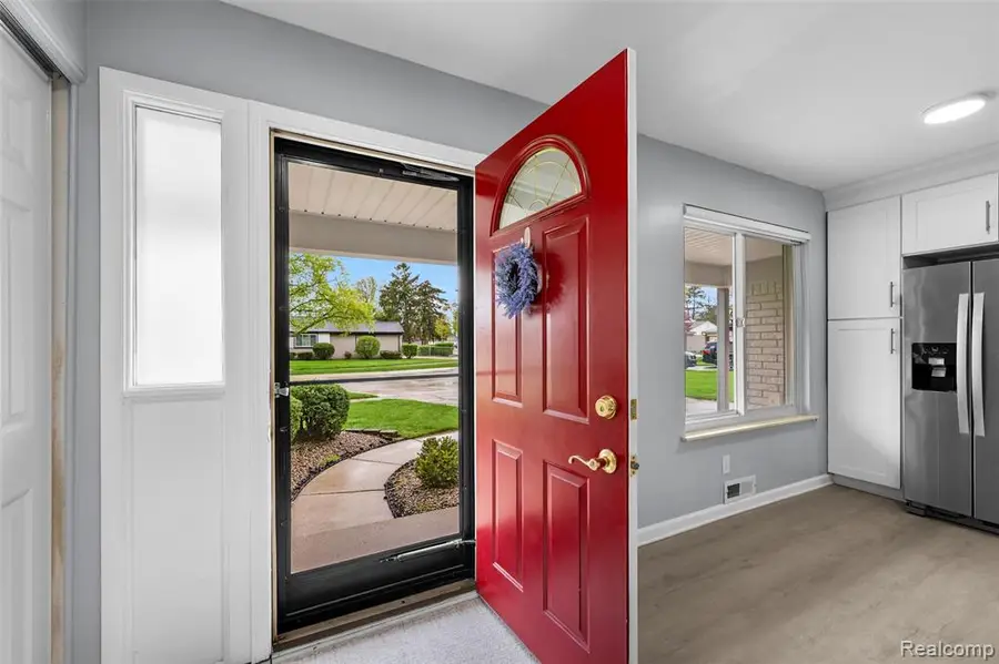 37174 Sunnydale, Livonia, MI 48154 - #3