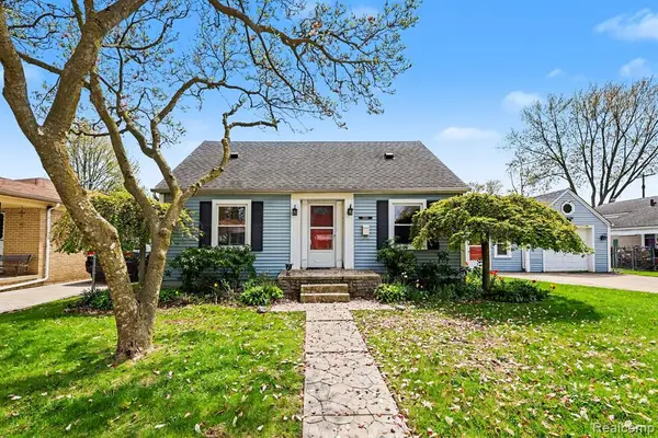 22460 Daniels, Saint Clair Shores, MI 48081