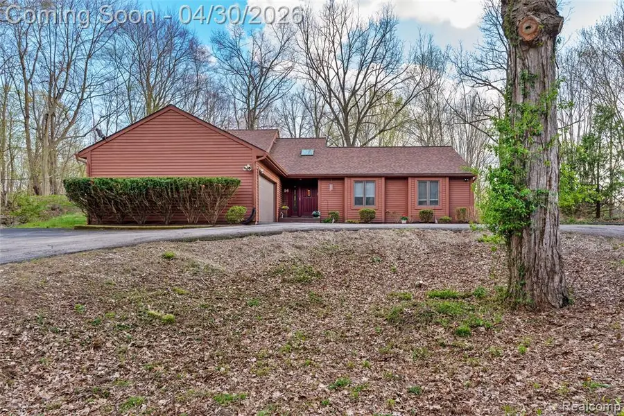 8412 Beacon, Northville, MI 48168 - #2