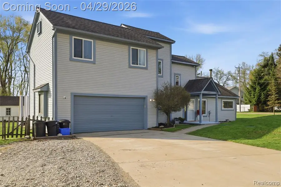 3357 Giddings, Highland, MI 48356 - #3
