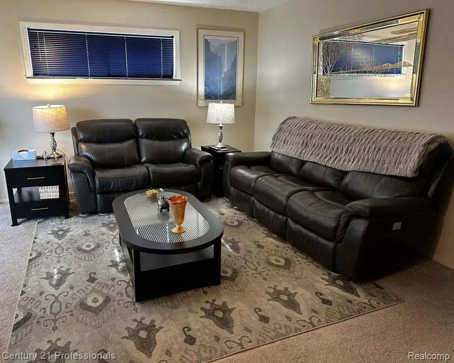 31274 Fernwood, Westland, MI 48186 - #2