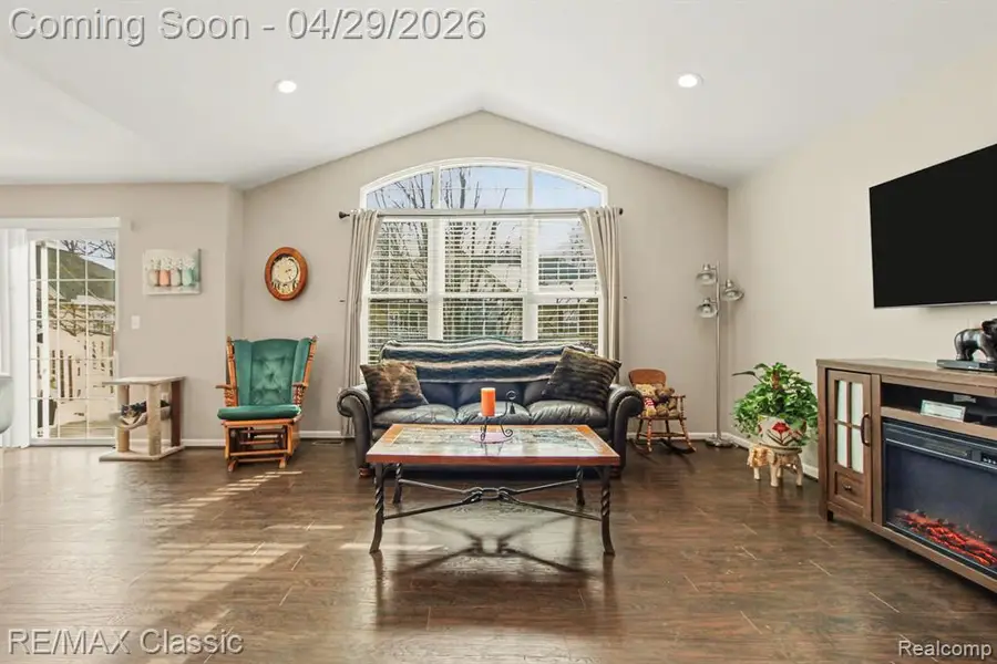 47616 Pembroke #97, Canton, MI 48188 - #2