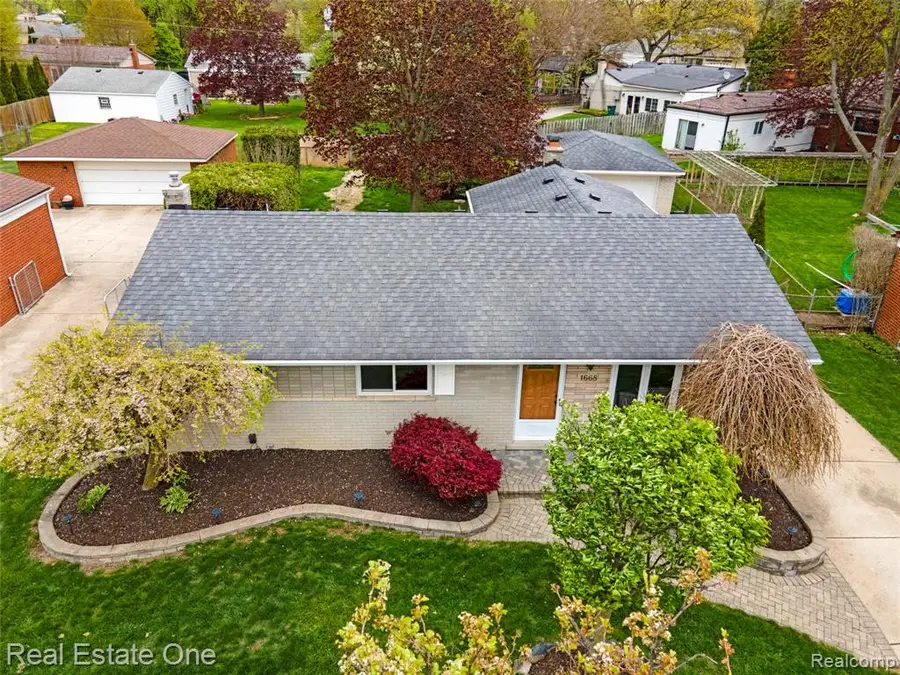 1668 Castleton, Troy, MI 48083 - #2