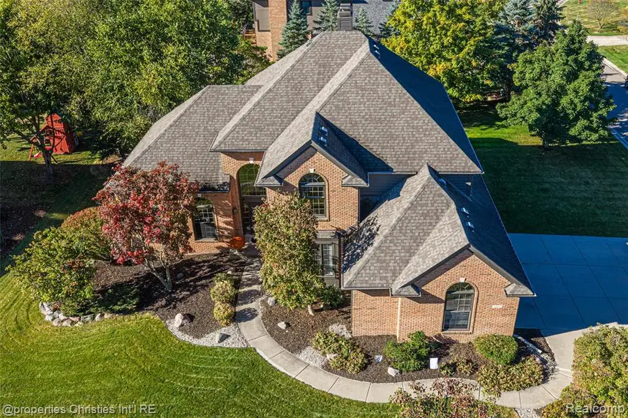 1811 Blue Grass, Rochester Hills, MI 48306 - #2