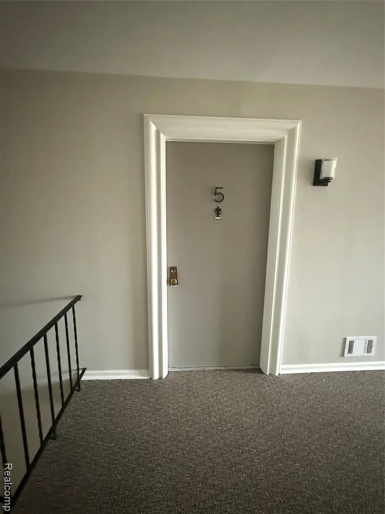 150 E Long Lake, Bloomfield Hills, MI 48304 - #3