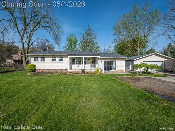 18338 Olmstead, Riverview, MI 48193