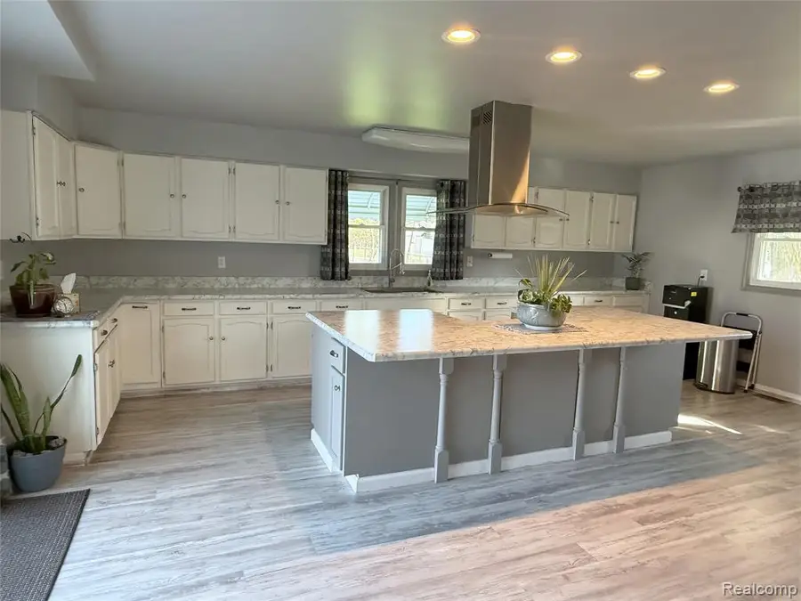 29855 Tamarack, Flat Rock, MI 48134 - #2