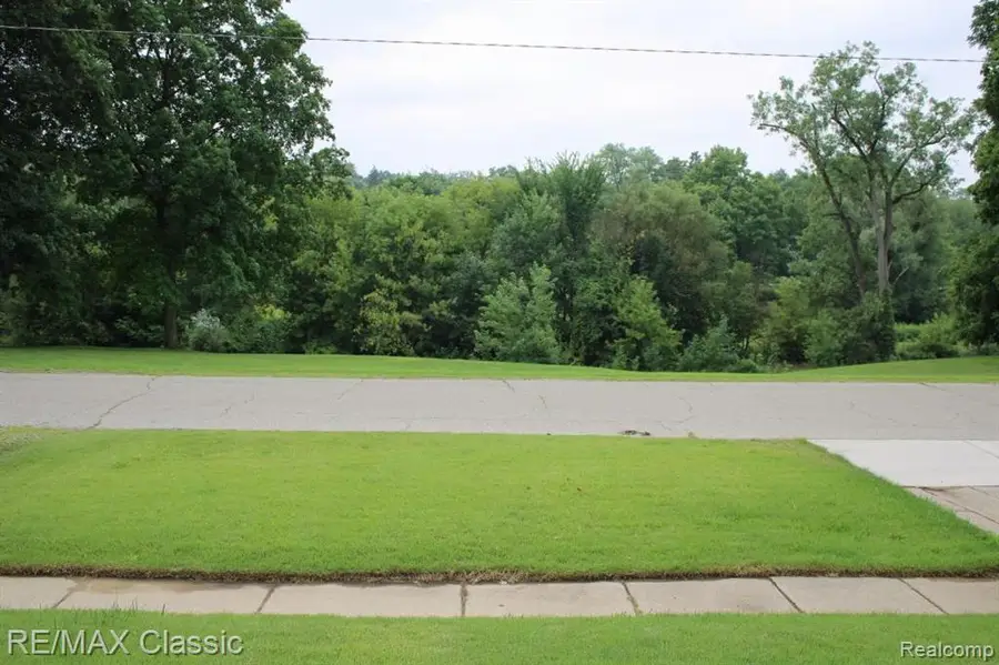 15478 Lola Lola, Redford, MI  - #2