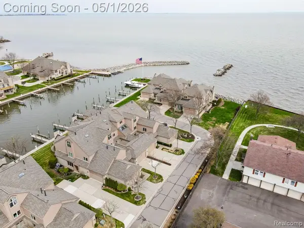 26230 Harbour Pointe #44, Harrison Twp, MI 48045