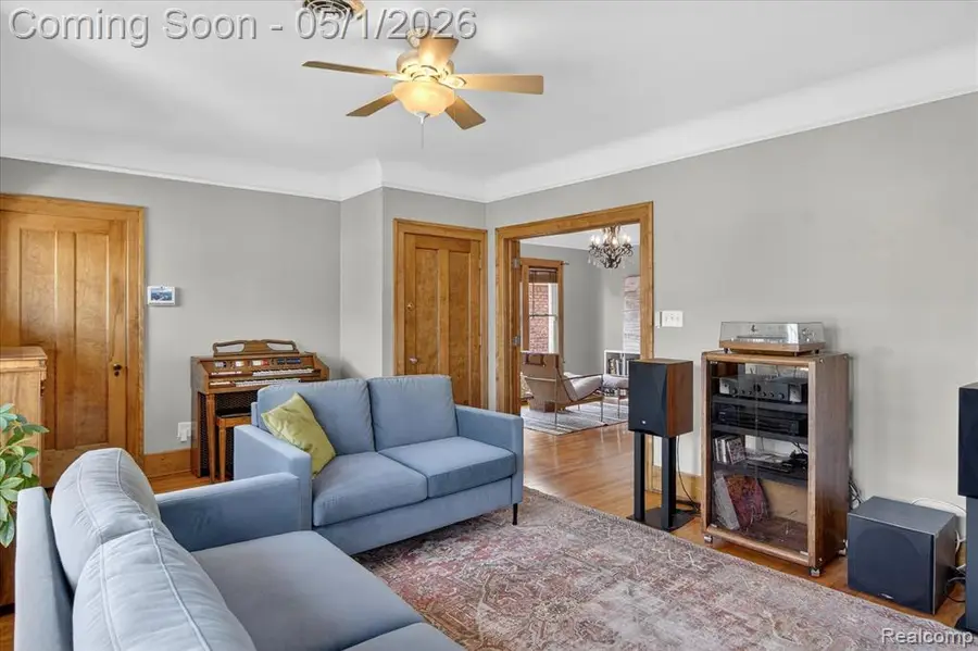 927 Nottingham, Grosse Pointe, MI 48230 - #3