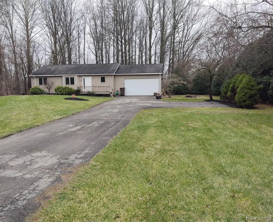 48255 Willis, Belleville, MI 48111 - #1