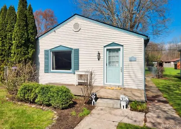 51380 Ashley, New Baltimore, MI 48047