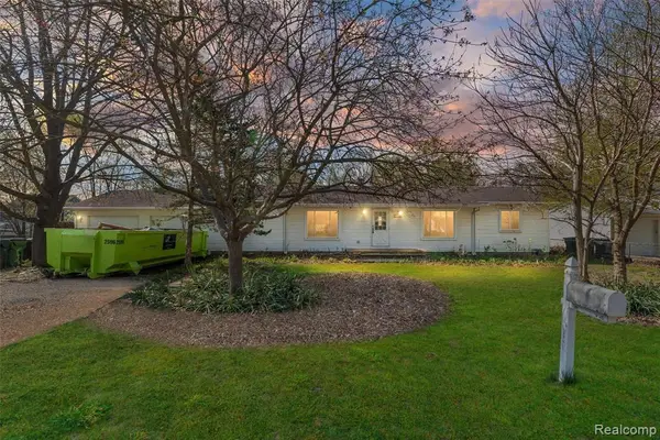 2378 Dawes, Shelby Twp, MI 48317