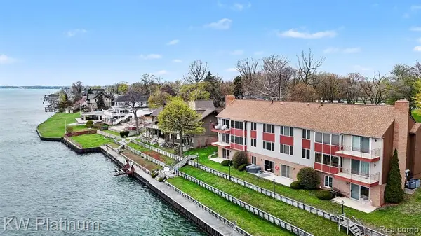 2526 Military, Port Huron, MI 48060
