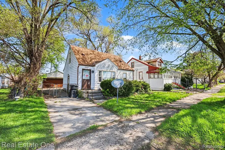 20059 Ellis, Roseville, MI 48066 - #3