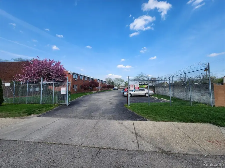 19160 Winston #221, Detroit, MI 48219 - #3