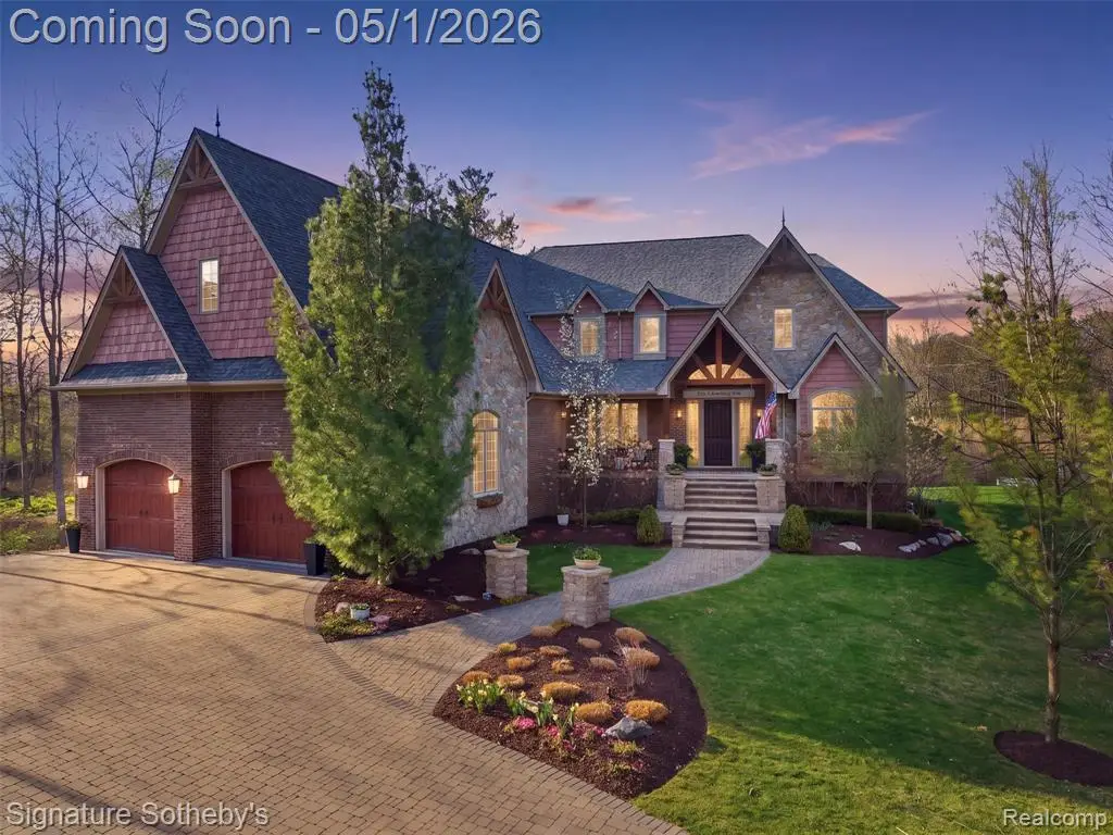 1595 Carriage, Rochester, MI 48307 - #1