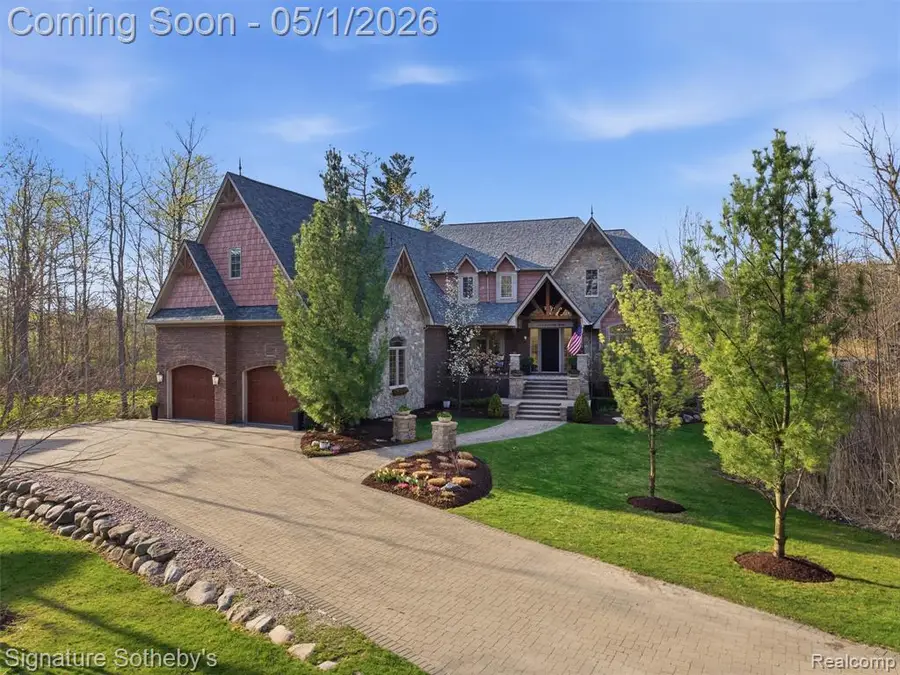 1595 Carriage, Rochester, MI 48307 - #3