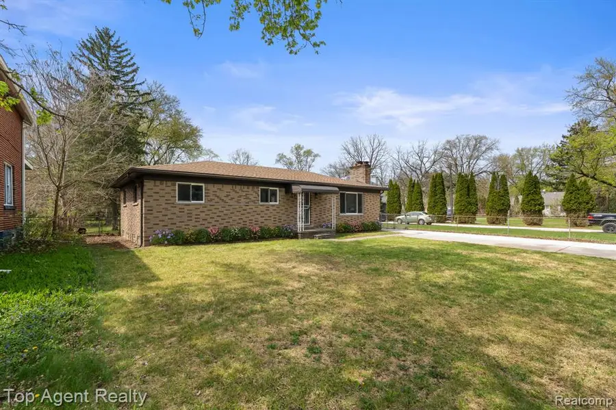 20905 Van Buren, Southfield, MI 48033 - #3