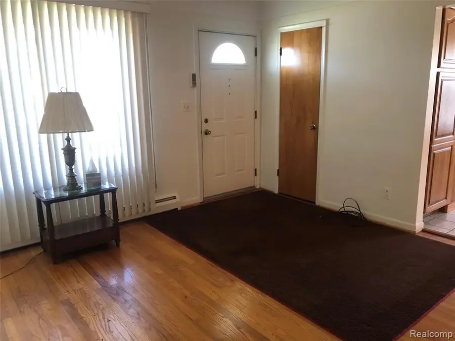 6556 Drexel, Dearborn Heights, MI 48127 - #2