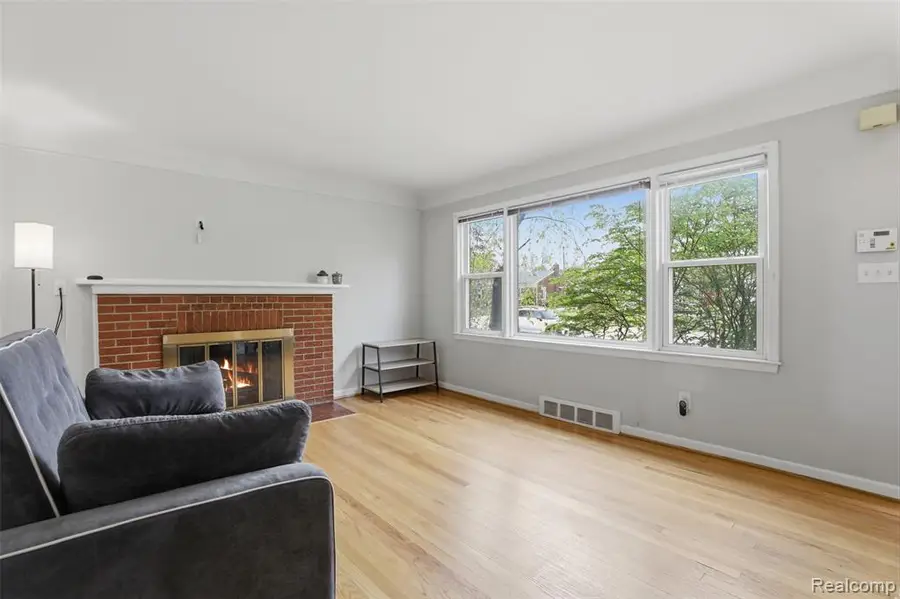 1835 Linden, Dearborn, MI 48124 - #3