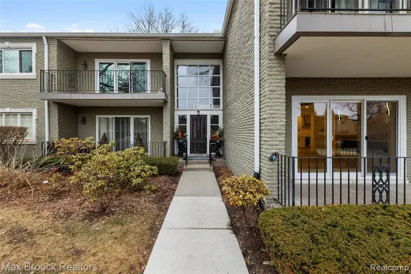 1111 N Old Woodward #23, Birmingham, MI 48009