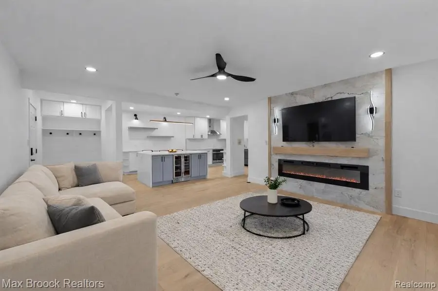 1111 N Old Woodward #23, Birmingham, MI 48009 - #2