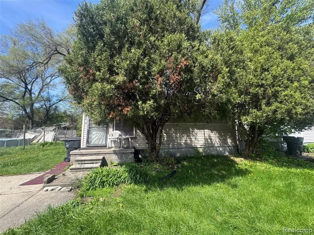 13595 Wyoming, Detroit, MI 48238 - #1