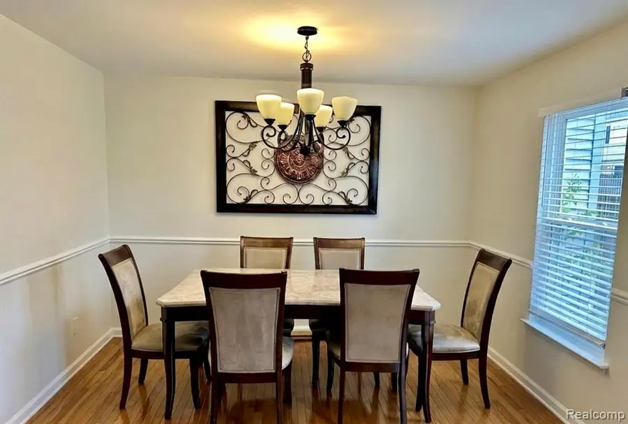 37371 Charter Oaks, Clinton Township, MI 48036 - #3