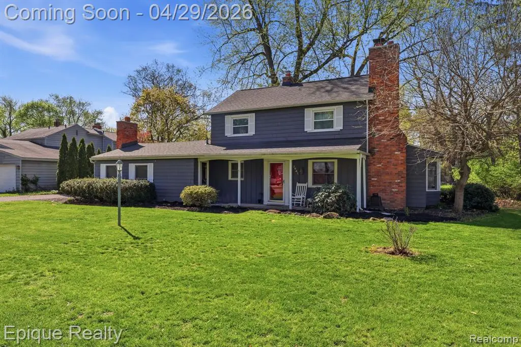 7441 Honeysuckle, West Bloomfield, MI 48324 - #1