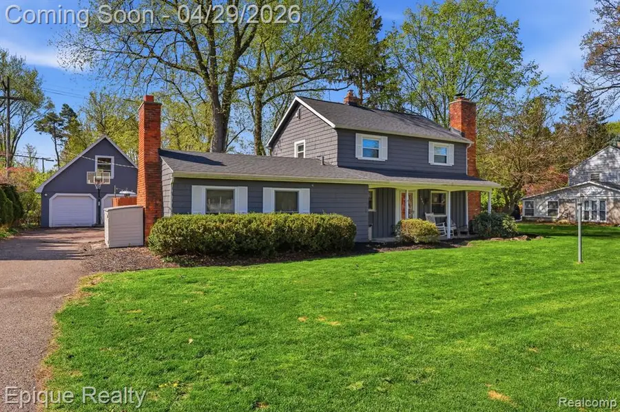 7441 Honeysuckle, West Bloomfield, MI 48324 - #2