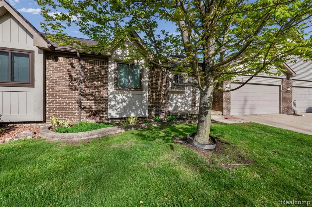 20557 Longwood, Clinton Township, MI 48038 - #1