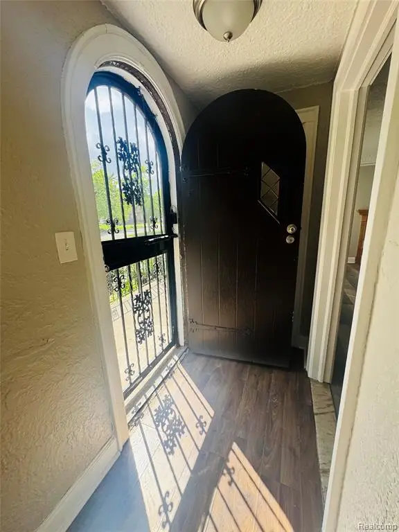 17523 Santa Barbara, Detroit, MI 48221 - #3