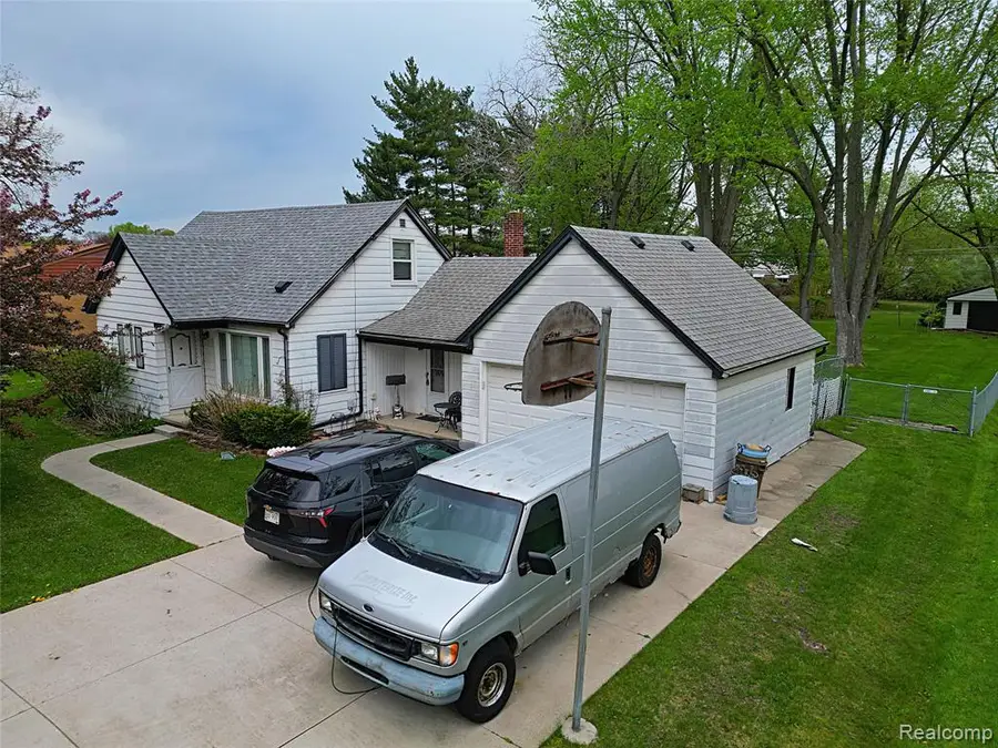 14040 Brookfield, Livonia, MI 48154 - #3