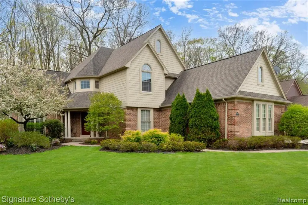 21684 Chase, Novi, MI 48375 - #1