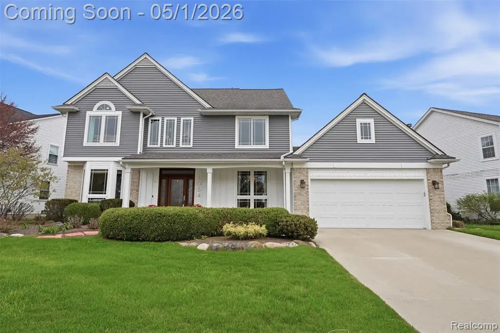 1054 Colt, South Lyon, MI 48178 - #1