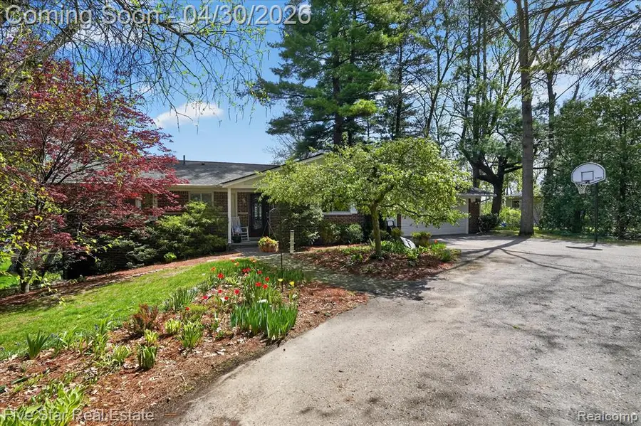 630 Sunset, White Lake, MI 48383 - #2