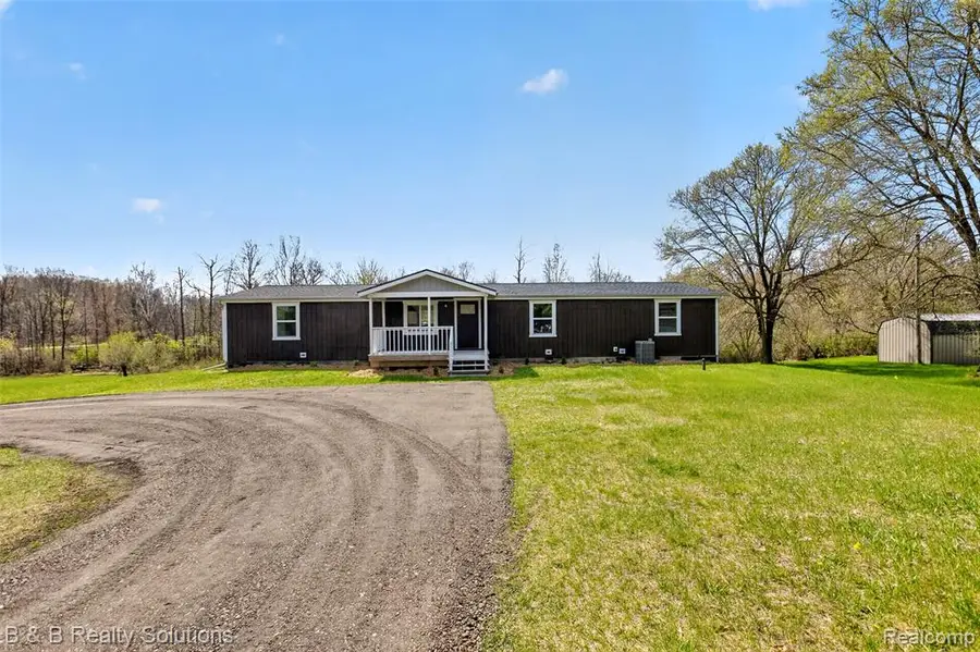 2468 Johnson Mill, North Branch, MI 48461 - #2