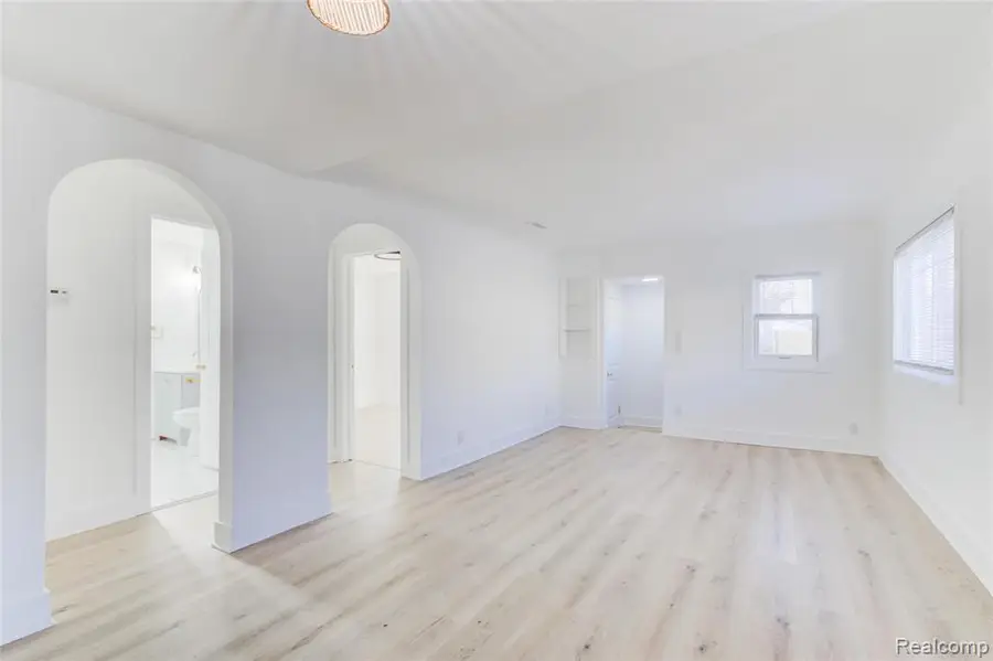 27740 Bohnhoff, Roseville, MI 48066 - #3