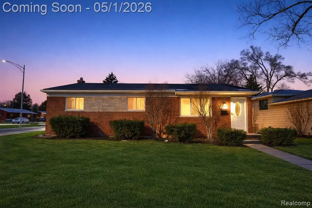 33615 Viceroy, Sterling Heights, MI 48310 - #1