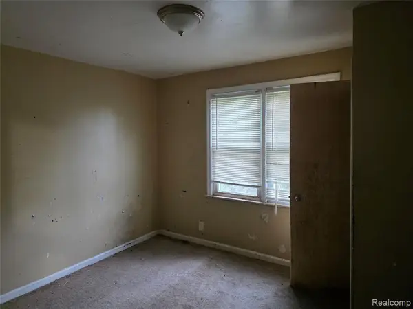 6300 Penrod, Detroit, MI 48228