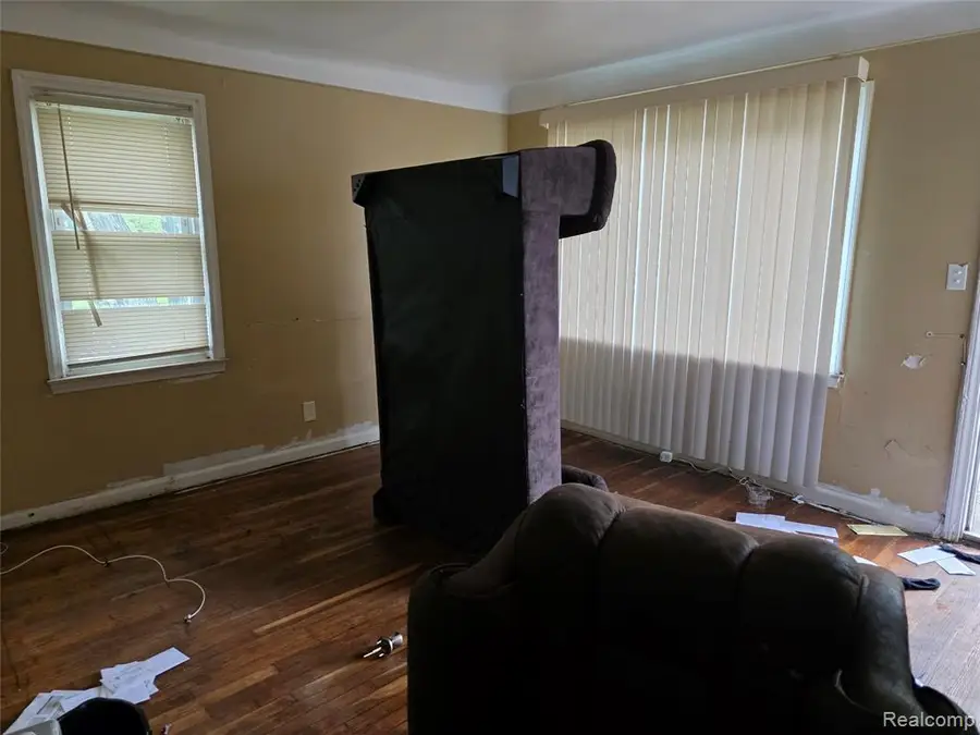 6300 Penrod, Detroit, MI 48228 - #3